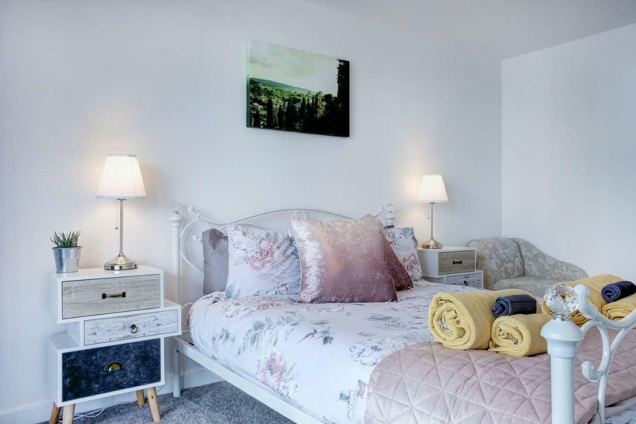 Newly Renovated Riverside Flat W/ Private Balcony Norwich Luaran gambar